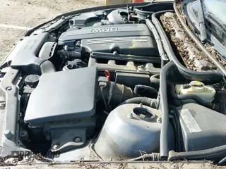 ✅ 2004 BMW 3 Series 325i • VIN: WBAAZ33434KP83350 • Lot: 41993657. Listed on IAAI with 123,867 mi. Free auction sales archive from the USA and detailed vehicle history report at DreamBid. Image 12.