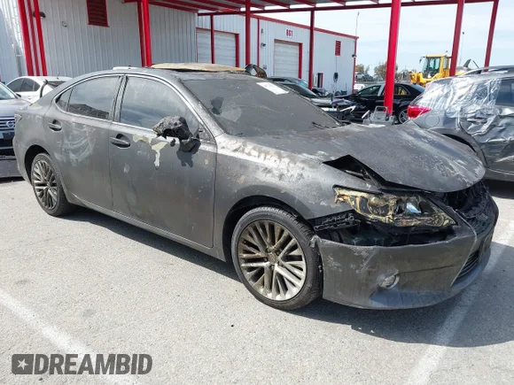 ✅ 2015 Lexus ES 330 • VIN: JTHBK1GG4F2187511 • Лот: 44774511. Опубликован ранее на IAAI с пробегом 87 221 миль. Бесплатный доступ к архиву аукционных продаж из США и подробный отчёт об истории автомобиля на DreamBid. Изображение 1.