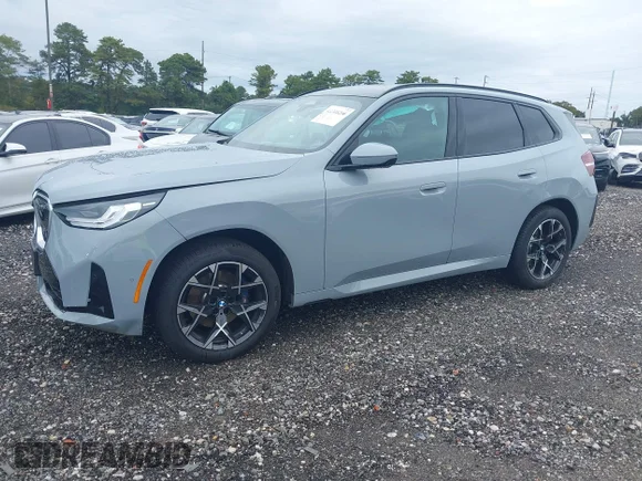 ✅ 2025 BMW X3 30 xDrive • VIN: 5UX53GP01S9042962 • Lot: 43308266. Wystawiony na IAAI z przebiegiem 9 083 mil. Bezpłatny archiwum sprzedaży aukcyjnych z USA i szczegółowy raport historii pojazdu na DreamBid. Zdjęcie 2.