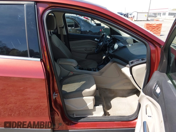 ✅ 2014 Ford Escape SE • VIN: 1FMCU0GX8EUB92154 • Lot: 44542800. Wystawiony na IAAI z przebiegiem 144 650 mil. Bezpłatny archiwum sprzedaży aukcyjnych z USA i szczegółowy raport historii pojazdu na DreamBid. Zdjęcie 5.