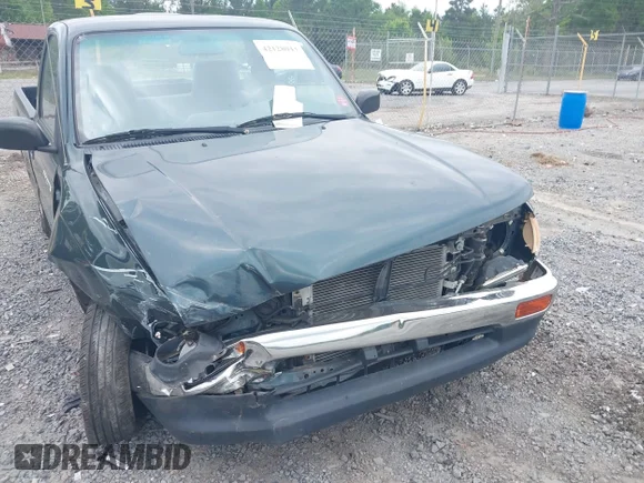 ✅ 1995 Toyota Tacoma • VIN: 4TAUN41B6SZ060076 • Lot: 42128043. Wystawiony na IAAI z przebiegiem 85 102 mil. Bezpłatny archiwum sprzedaży aukcyjnych z USA i szczegółowy raport historii pojazdu na DreamBid. Zdjęcie 6.