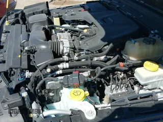 ✅ 2018 Jeep Wrangler Unlimited Sport • VIN: 1C4HJXDG0JW133341 • Lot: 43229247. Wystawiony na IAAI z przebiegiem 53 198 mil. Bezpłatny archiwum sprzedaży aukcyjnych z USA i szczegółowy raport historii pojazdu na DreamBid. Zdjęcie 13.