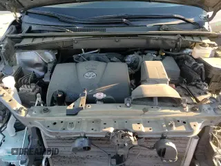 ✅ 2018 Toyota Highlander XLE • VIN: 5TDJZRFH4JS552157 • Lot: 82530035. Listed on Copart with 49,153 mi. Free auction sales archive from the USA and detailed vehicle history report at DreamBid. Image 15.