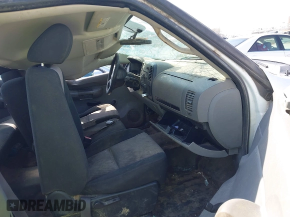 ✅ 2008 Chevrolet Silverado 1500 1LT • VIN: 2GCEC19C481205899 • Lot: 41866431. Wystawiony na IAAI z przebiegiem Nie podano. Bezpłatny archiwum sprzedaży aukcyjnych z USA i szczegółowy raport historii pojazdu na DreamBid. Zdjęcie 5.