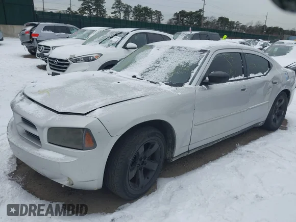 ✅ 2010 Dodge Charger Police • VIN: 2B3AA4CT5AH188818 • Lot: 44060799. Wystawiony na IAAI z przebiegiem Nie podano. Bezpłatny archiwum sprzedaży aukcyjnych z USA i szczegółowy raport historii pojazdu na DreamBid. Zdjęcie 2.