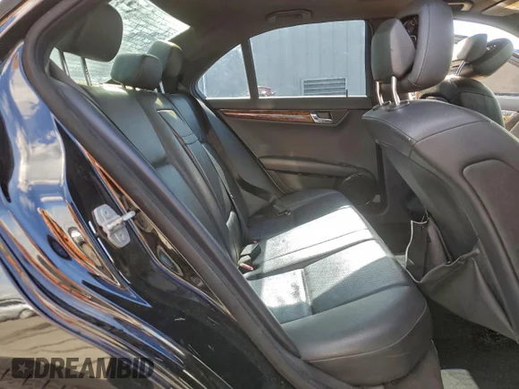 ✅ 2010 Mercedes-Benz C 350 Sport • VIN: WDDGF5GB7AF434518 • Lot: 94551215. Wystawiony na Copart z przebiegiem 254 009 mil. Bezpłatny archiwum sprzedaży aukcyjnych z USA i szczegółowy raport historii pojazdu na DreamBid. Zdjęcie 10.