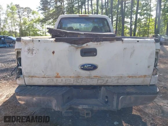 ✅ 2010 Ford F-250 XL • VIN: 1FTSW2BR6AEB32036 • Lot: 44982625. Wystawiony na IAAI z przebiegiem 168 231 mil. Bezpłatny archiwum sprzedaży aukcyjnych z USA i szczegółowy raport historii pojazdu na DreamBid. Zdjęcie 6.