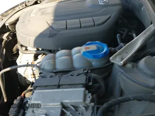 ✅ 2018 Audi A4 Premium Plus • VIN: WAUENAF46JN017247 • Lot: 43264786. Wystawiony na IAAI z przebiegiem 94 048 mil. Bezpłatny archiwum sprzedaży aukcyjnych z USA i szczegółowy raport historii pojazdu na DreamBid. Zdjęcie 20.