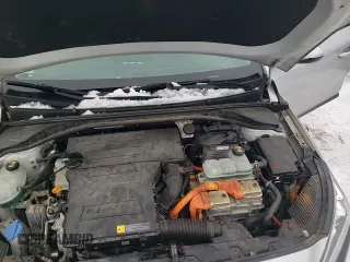 ✅ 2019 Hyundai Ioniq • VIN: KMHC65LD3KU137495 • Lot: 43476605. Wystawiony na Copart z przebiegiem 65 516 mil. Bezpłatny archiwum sprzedaży aukcyjnych z USA i szczegółowy raport historii pojazdu na DreamBid. Zdjęcie 13.