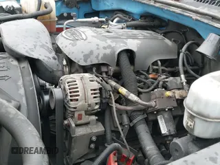 ✅ 2006 GMC Sierra 2500 SL • VIN: 1GDHC24U46E285439 • Lot: 41804457. Wystawiony na IAAI z przebiegiem 95 674 mil. Bezpłatny archiwum sprzedaży aukcyjnych z USA i szczegółowy raport historii pojazdu na DreamBid. Zdjęcie 22.