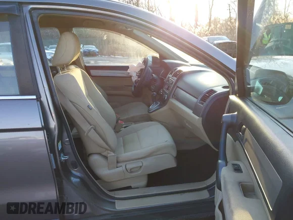✅ 2010 Honda CR-V LX • VIN: 5J6RE4H33AL018680 • Lot: 44198490. Wystawiony na IAAI z przebiegiem 231 750 mil. Bezpłatny archiwum sprzedaży aukcyjnych z USA i szczegółowy raport historii pojazdu na DreamBid. Zdjęcie 5.