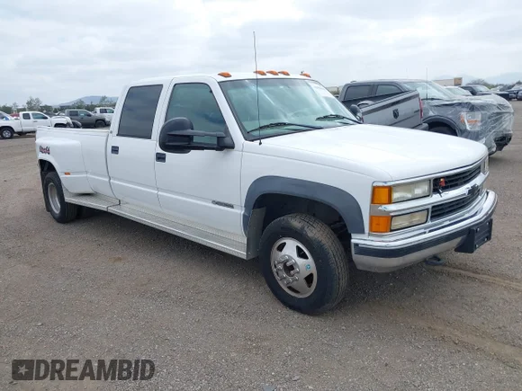✅ 1998 Chevrolet Silverado 3500 • VIN: 1GCHK33J2WF069801 • Lot: 42094838. Listed on IAAI with 74,101 mi. Free auction sales archive from the USA and detailed vehicle history report at DreamBid. Image 1.