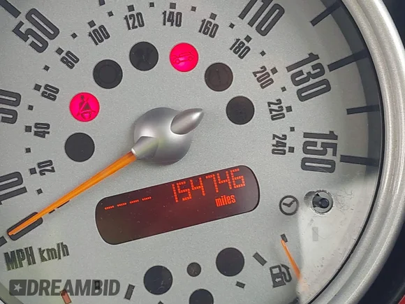 ✅ 2005 MINI Hardtop S • VIN: WMWRE33535TL15394 • Лот: 42007067. Опубликован ранее на IAAI с пробегом 154 746 миль. Бесплатный доступ к архиву аукционных продаж из США и подробный отчёт об истории автомобиля на DreamBid. Изображение 7.