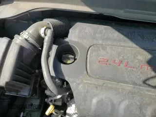 ✅ 2020 Jeep Renegade Altitude • VIN: ZACNJBBB9LPL71795 • Lot: 67937575. Listed on Copart with 83,035 mi. Free auction sales archive from the USA and detailed vehicle history report at DreamBid. Image 17.