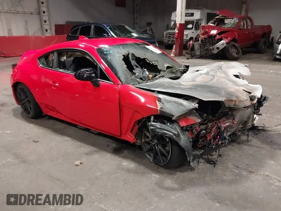 ✅ 2023 Toyota 86 Premium • VIN: JF1ZNBF18P8761817 • Lot: 41662561. Wystawiony na IAAI z przebiegiem Nie podano. Bezpłatny archiwum sprzedaży aukcyjnych z USA i szczegółowy raport historii pojazdu na DreamBid. Zdjęcie 1.