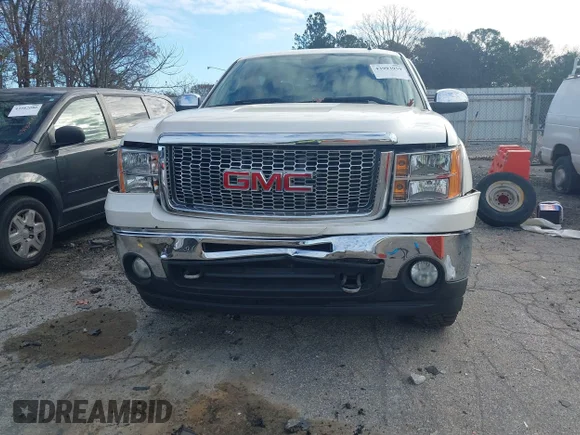 ✅ 2011 GMC Sierra 1500 SLT • VIN: 3GTP2WE35BG153969 • Lot: 43993959. Listed on IAAI with 216,496 mi. Free auction sales archive from the USA and detailed vehicle history report at DreamBid. Image 6.