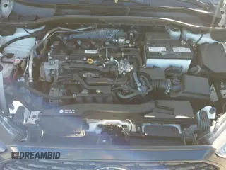 ✅ 2022 Toyota Corolla Cross LE • VIN: 7MUCAABGXNV017750 • Lot: 43469937. Wystawiony na IAAI z przebiegiem 50 669 mil. Bezpłatny archiwum sprzedaży aukcyjnych z USA i szczegółowy raport historii pojazdu na DreamBid. Zdjęcie 19.