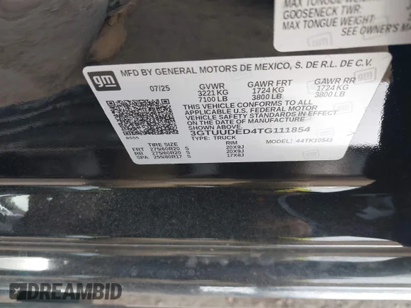 ✅ 2026 GMC Sierra 1500 SLT • VIN: 3GTUUDED4TG111854 • Lot: 43999643. Wystawiony na IAAI z przebiegiem 3 598 mil. Bezpłatny archiwum sprzedaży aukcyjnych z USA i szczegółowy raport historii pojazdu na DreamBid. Zdjęcie 9.