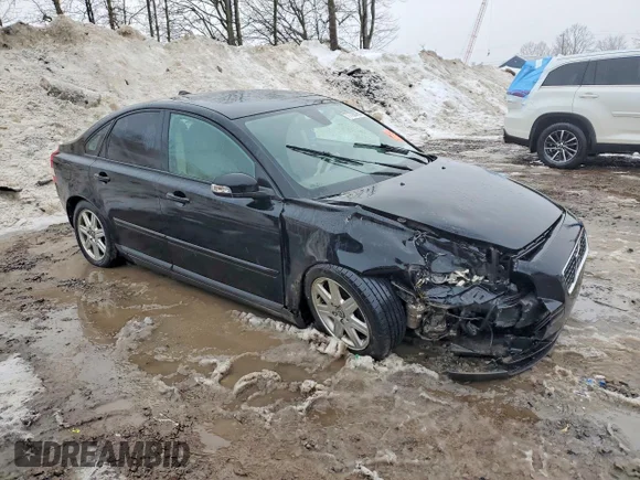 ✅ 2007 Volvo S40 2.4L • VIN: YV1MS390472306188 • Лот: 77728765. Опубліковано раніше на Copart з пробігом 117 060 миль. Безкоштовний доступ до архіву аукціонних продажів зі США та докладний звіт про історію автомобіля на DreamBid. Зображення 4.