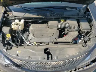 ✅ 2020 Chrysler Pacifica Launch Edition • VIN: 2C4RC3BGXLR288386 • Lot: 71240865. Listed on Copart with 30,336 mi. Free auction sales archive from the USA and detailed vehicle history report at DreamBid. Image 16.