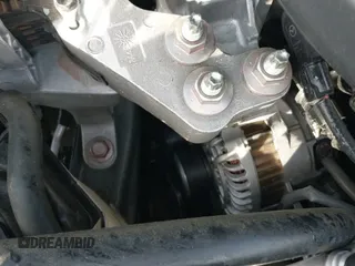 ✅ 2024 Mazda CX-30 S Preferred • VIN: 3MVDMBCM6RM673142 • Lot: 42213773. Wystawiony na IAAI z przebiegiem 25 599 mil. Bezpłatny archiwum sprzedaży aukcyjnych z USA i szczegółowy raport historii pojazdu na DreamBid. Zdjęcie 19.