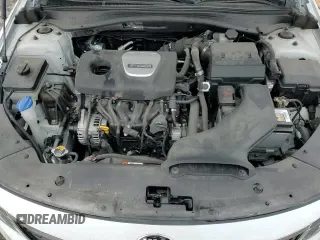 ✅ 2019 Kia Optima EX • VIN: 5XXGU4L19KG303679 • Лот: 93257945. Опубликован ранее на Copart с пробегом 47 471 миль. Бесплатный доступ к архиву аукционных продаж из США и подробный отчёт об истории автомобиля на DreamBid. Изображение 16.