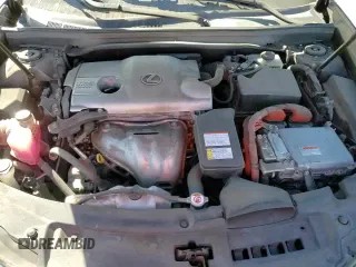 ✅ 2018 Lexus ES 300h • VIN: JTHBW1GGXJ2193844 • Lot: 67899615. Listed on Copart with 132,930 mi. Free auction sales archive from the USA and detailed vehicle history report at DreamBid. Image 16.