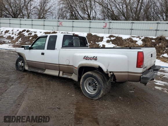 ✅ 1998 GMC Sierra 3500 • VIN: 1GTHK39F7WF022864 • Лот: 46698285. Опубликован ранее на Copart с пробегом 175 437 миль. Бесплатный доступ к архиву аукционных продаж из США и подробный отчёт об истории автомобиля на DreamBid. Изображение 2.
