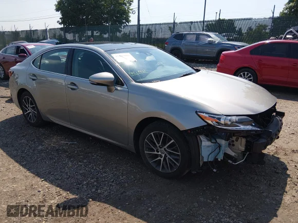 ✅ 2017 Lexus ES 350 • VIN: 58ABK1GG3HU045180 • Лот: 45481048. Опубликован ранее на IAAI с пробегом 63 475 миль. Бесплатный доступ к архиву аукционных продаж из США и подробный отчёт об истории автомобиля на DreamBid. Изображение 1.