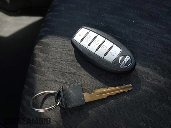 ✅ 2020 Nissan Rogue SV • VIN: KNMAT2MV4LP500770 • Лот: 45084577. Опубликован ранее на IAAI с пробегом 120 861 миль. Бесплатный доступ к архиву аукционных продаж из США и подробный отчёт об истории автомобиля на DreamBid. Изображение 11.