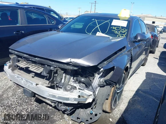 ✅ 2019 Honda Accord Sport • VIN: 1HGCV2E33KA020819 • Lot: 43323242. Wystawiony na IAAI z przebiegiem 71 551 mil. Bezpłatny archiwum sprzedaży aukcyjnych z USA i szczegółowy raport historii pojazdu na DreamBid. Zdjęcie 2.