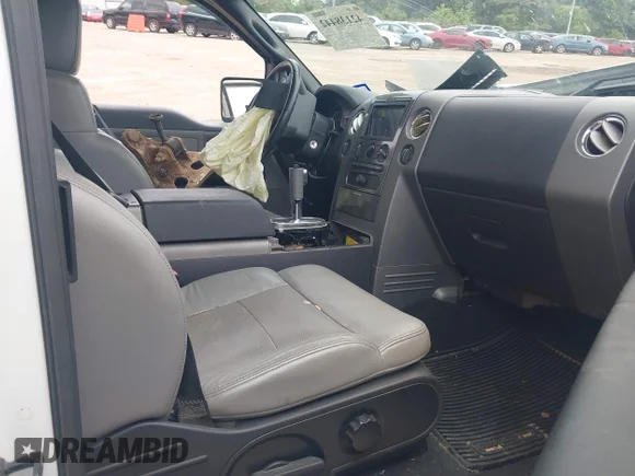 ✅ 2005 Ford F-150 XLT • VIN: 1FTPX14505FA12739 • Lot: 42138442. Listed on IAAI with Not provided. Free auction sales archive from the USA and detailed vehicle history report at DreamBid. Image 5.