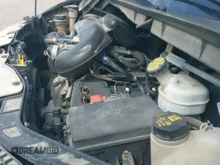 ✅ 2019 Ford Transit Passenger XL • VIN: 1FBZX2ZM2KKB65886 • Lot: 41911579. Wystawiony na IAAI z przebiegiem 56 785 mil. Bezpłatny archiwum sprzedaży aukcyjnych z USA i szczegółowy raport historii pojazdu na DreamBid. Zdjęcie 18.