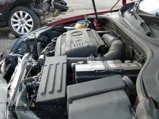 ✅ 2015 Volkswagen Passat S • VIN: 1VWAT7A3XFC077928 • Lot: 40493646. Wystawiony na IAAI z przebiegiem 222 513 mil. Bezpłatny archiwum sprzedaży aukcyjnych z USA i szczegółowy raport historii pojazdu na DreamBid. Zdjęcie 20.