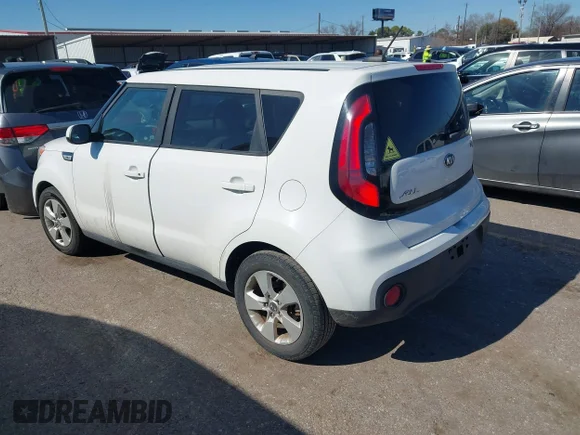 ✅ 2018 Kia Soul • VIN: KNDJN2A22J7542632 • Lot: 44333863. Wystawiony na IAAI z przebiegiem 118 779 mil. Bezpłatny archiwum sprzedaży aukcyjnych z USA i szczegółowy raport historii pojazdu na DreamBid. Zdjęcie 3.