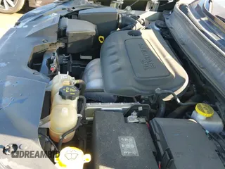 ✅ 2020 Jeep Cherokee Latitude Plus • VIN: 1C4PJMLBXLD545409 • Lot: 43113517. Wystawiony na IAAI z przebiegiem 70 247 mil. Bezpłatny archiwum sprzedaży aukcyjnych z USA i szczegółowy raport historii pojazdu na DreamBid. Zdjęcie 20.