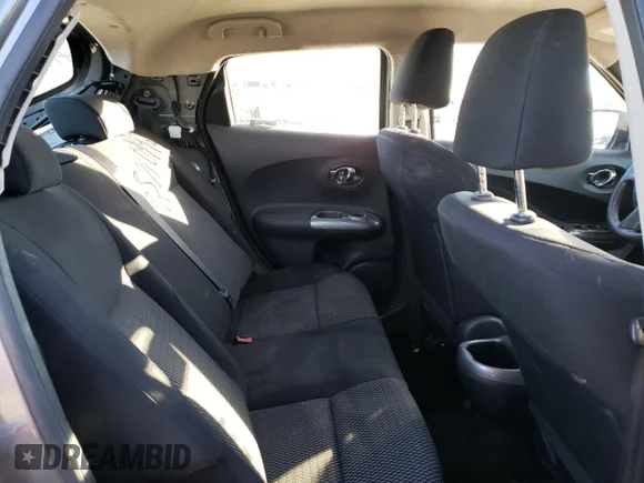 ✅ 2015 Nissan Juke SV • VIN: JN8AF5MV2FT552035 • Lot: 65710992. Wystawiony na Copart z przebiegiem 110 694 mil. Bezpłatny archiwum sprzedaży aukcyjnych z USA i szczegółowy raport historii pojazdu na DreamBid. Zdjęcie 6.
