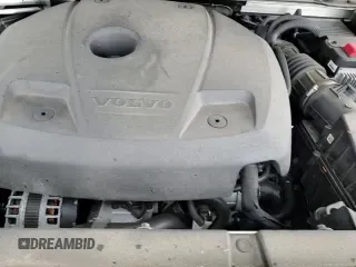 ✅ 2020 Volvo XC90 Momentum • VIN: YV4A221K5L1614600 • Lot: 61955775. Wystawiony na Copart z przebiegiem 59 453 mil. Bezpłatny archiwum sprzedaży aukcyjnych z USA i szczegółowy raport historii pojazdu na DreamBid. Zdjęcie 14.