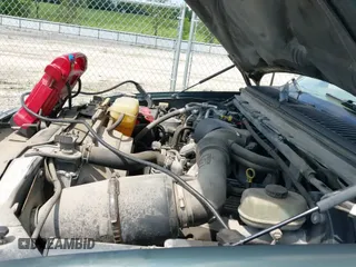 ✅ 2002 Ford Excursion Limited • VIN: 1FMNU43S42ED22009 • Лот: 42850001. Опубликован ранее на IAAI с пробегом 132 395 миль. Бесплатный доступ к архиву аукционных продаж из США и подробный отчёт об истории автомобиля на DreamBid. Изображение 21.