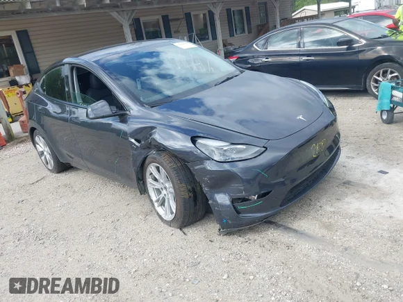 ✅ 2024 Tesla Model Y Long Range • VIN: 7SAYGDEE8RA229972 • Lot: 41924118. Listed on IAAI with Not provided. Free auction sales archive from the USA and detailed vehicle history report at DreamBid. Image 1.
