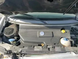 ✅ 2003 Volkswagen EuroVan MV • VIN: WV2NB47043H011247 • Lot: 85056064. Wystawiony na Copart z przebiegiem 190 282 mil. Bezpłatny archiwum sprzedaży aukcyjnych z USA i szczegółowy raport historii pojazdu na DreamBid. Zdjęcie 14.