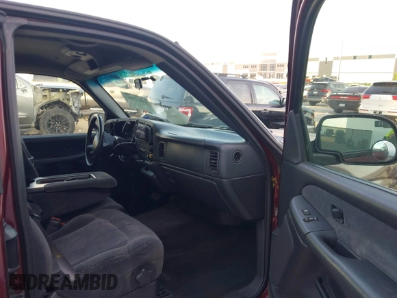 ✅ 2000 Chevrolet Silverado 1500 LS • VIN: 2GCEC19V6Y1284929 • Lot: 44872903. Wystawiony na IAAI z przebiegiem 360 498 mil. Bezpłatny archiwum sprzedaży aukcyjnych z USA i szczegółowy raport historii pojazdu na DreamBid. Zdjęcie 5.