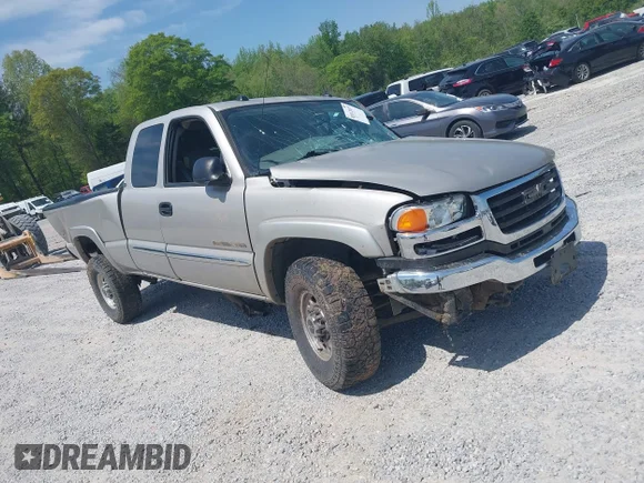 ✅ 2004 GMC Sierra 2500HD SLE • VIN: 1GTHK29G84E401555 • Lot: 42012635. Listed on IAAI with Not provided. Free auction sales archive from the USA and detailed vehicle history report at DreamBid. Image 1.