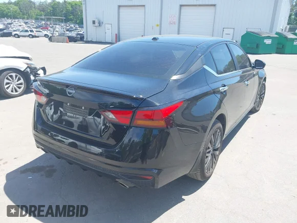 ✅ 2025 Nissan Altima SV • VIN: 1N4BL4DV9SN339896 • Лот: 45233028. Опубликован ранее на IAAI с пробегом 10 853 миль. Бесплатный доступ к архиву аукционных продаж из США и подробный отчёт об истории автомобиля на DreamBid. Изображение 4.