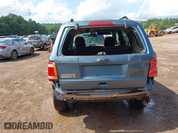 ✅ 2010 Ford Escape XLT • VIN: 1FMCU0D74AKB28980 • Lot: 45384418. Listed on IAAI with 284,163 mi. Free auction sales archive from the USA and detailed vehicle history report at DreamBid. Image 6.