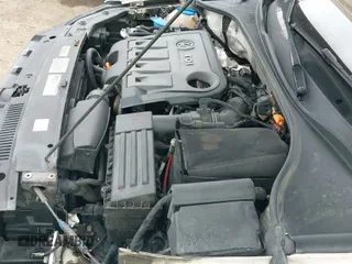 ✅ 2013 Volkswagen Passat SE • VIN: 1VWBN7A34DC075197 • Lot: 41707346. Wystawiony na IAAI z przebiegiem 188 685 mil. Bezpłatny archiwum sprzedaży aukcyjnych z USA i szczegółowy raport historii pojazdu na DreamBid. Zdjęcie 21.