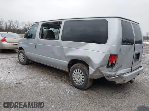 ✅ 2006 Ford Econoline Passenger XL • VIN: 1FMRE11L06HA03042 • Лот: 43986309. Опубліковано раніше на IAAI з пробігом 135 971 миль. Безкоштовний доступ до архіву аукціонних продажів зі США та докладний звіт про історію автомобіля на DreamBid. Зображення 3.