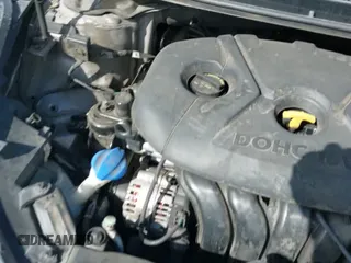 ✅ 2015 Hyundai Elantra SE • VIN: 5NPDH4AE8FH585739 • Lot: 43450544. Listed on IAAI with 143,734 mi. Free auction sales archive from the USA and detailed vehicle history report at DreamBid. Image 17.