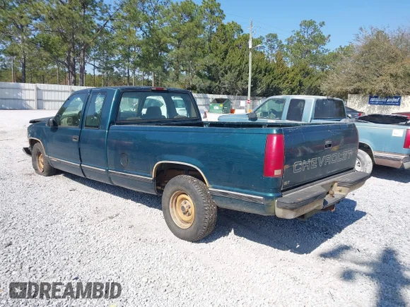 ✅ 1997 Chevrolet Silverado 1500 • VIN: 1GCEC19R7VE175585 • Lot: 44348595. Wystawiony na IAAI z przebiegiem 307 567 mil. Bezpłatny archiwum sprzedaży aukcyjnych z USA i szczegółowy raport historii pojazdu na DreamBid. Zdjęcie 3.