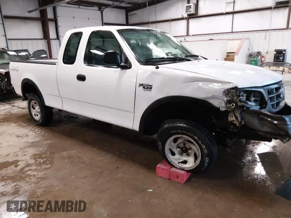 ✅ 2003 Ford F-150 XL • VIN: 1FTRX18W53NB83579 • Лот: 45316735. Опубліковано раніше на IAAI з пробігом 116 890 миль. Безкоштовний доступ до архіву аукціонних продажів зі США та докладний звіт про історію автомобіля на DreamBid. Зображення 1.